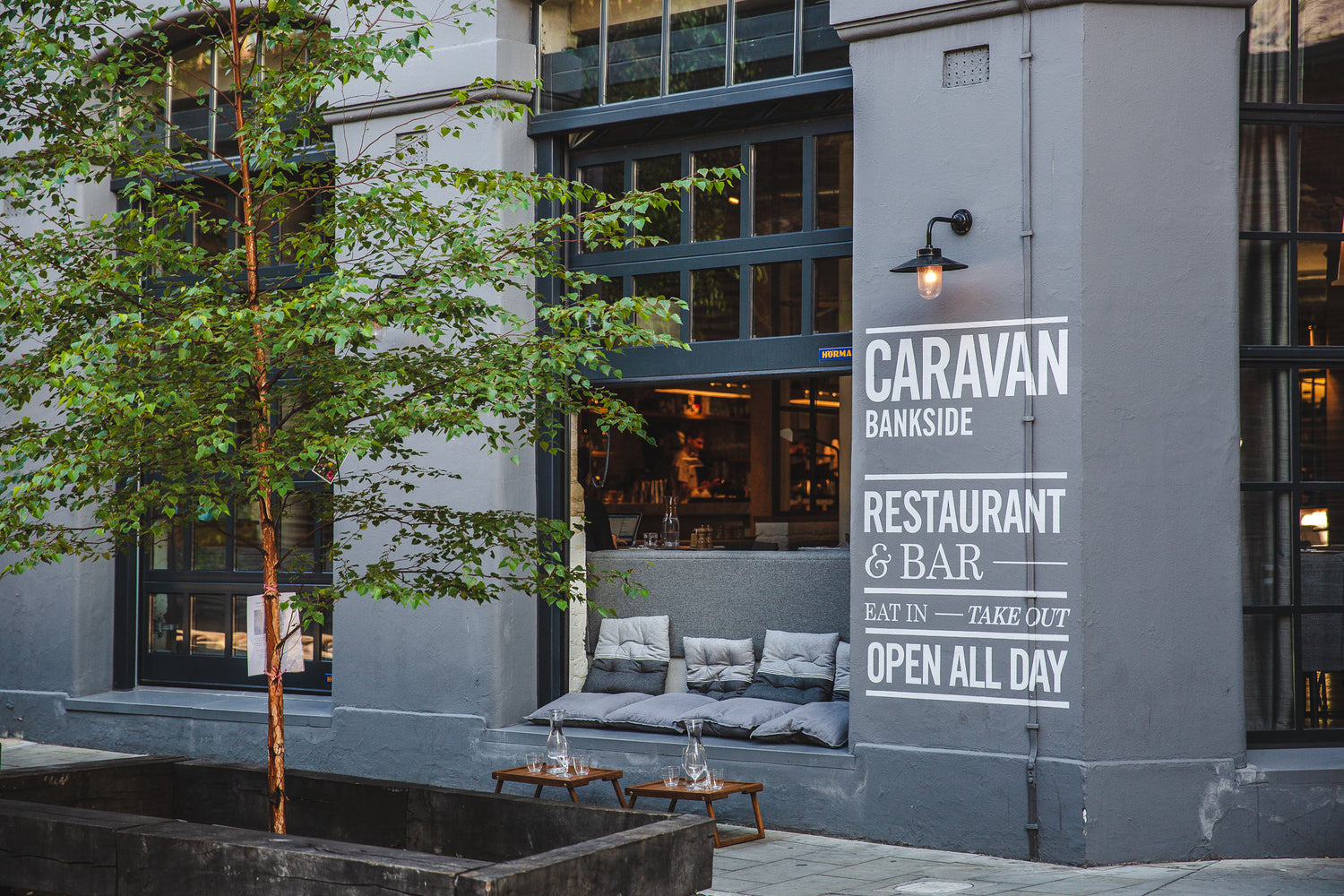 Caravan London Bridge restaurant exterior, outdoor dining